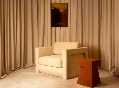 The timeless elegance of MISIA is expressed in the new exhibition at the Galerie Pradier-Jeauneau.
